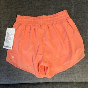 Lululemon Hotty Hot HR 4” Lined Short ~ 6
